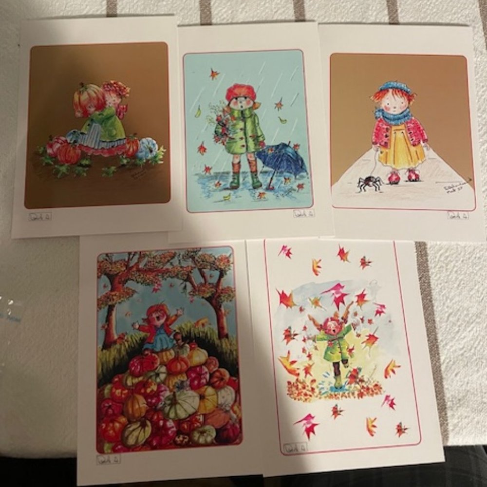 5x Cute Fall Themed Postcards